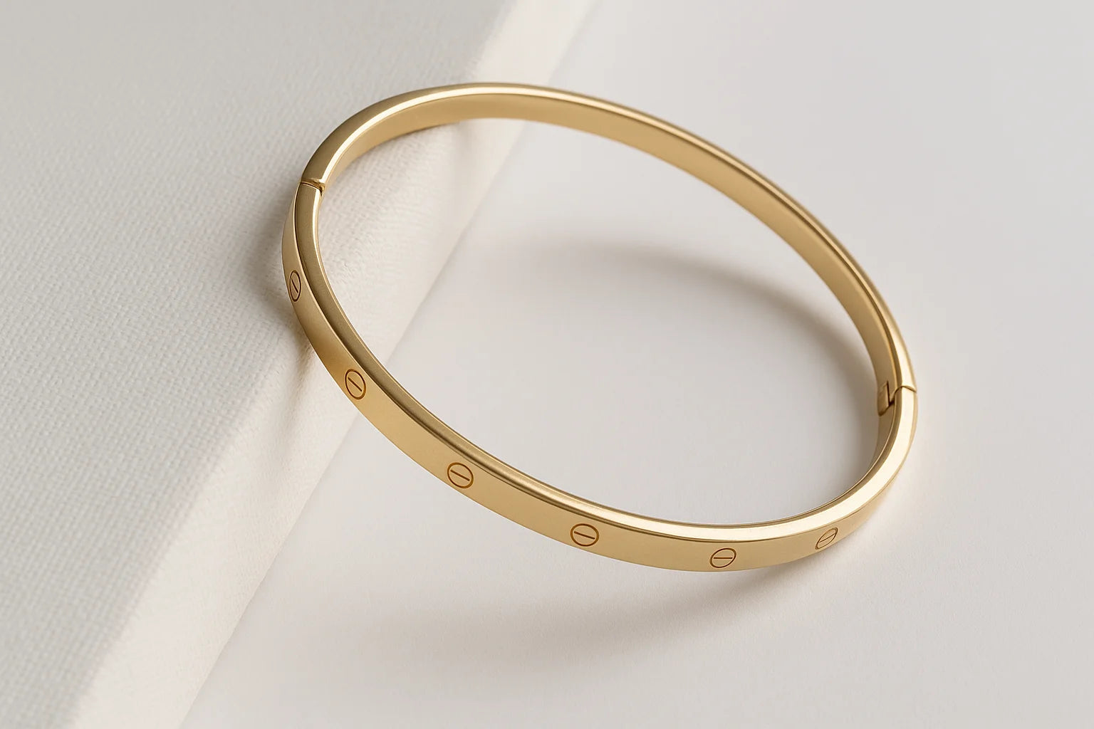 Luxe_Lock_Bangle by fragume